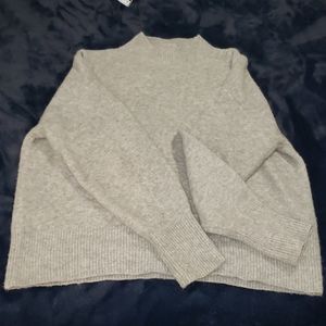 Women's sweater